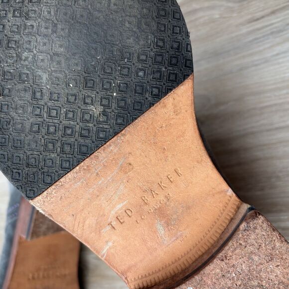 Ted Baker Chukka Desert Boots Mens Size 9 Linnus Grey Suede Purple Stitching - Picture 4 of 10